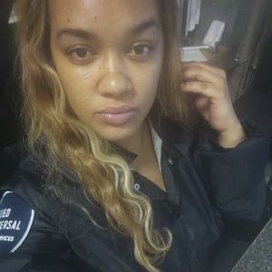 Meet your Posher, Kafia